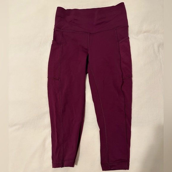 Lululemon Cropped Leggings Purple - Picture 2 of 4